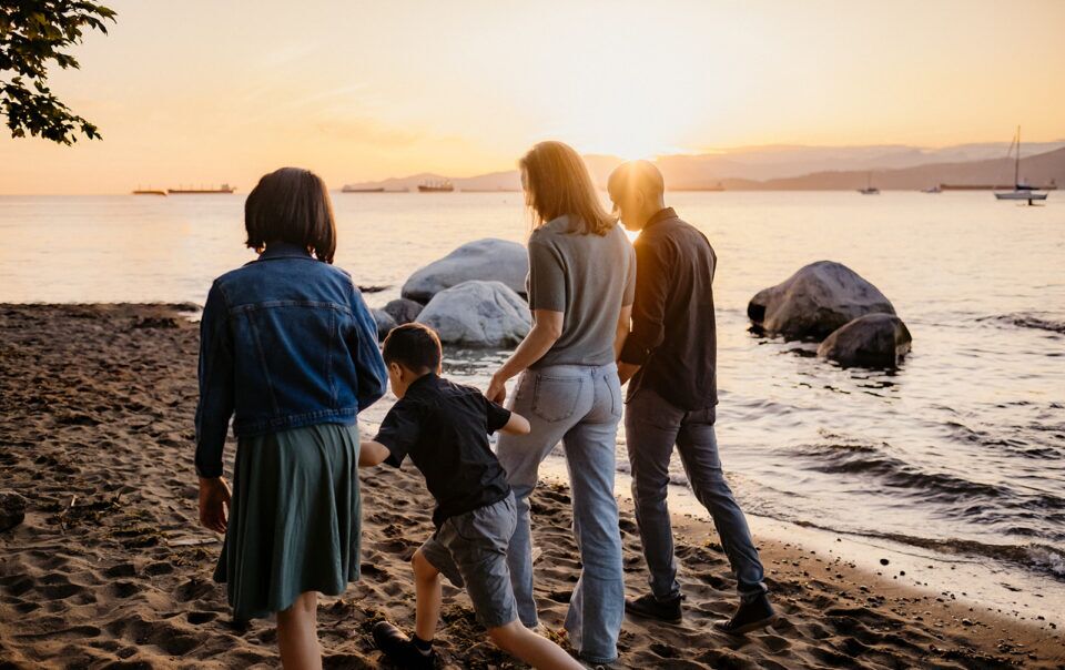 Vancouver family photographer Jericho beach