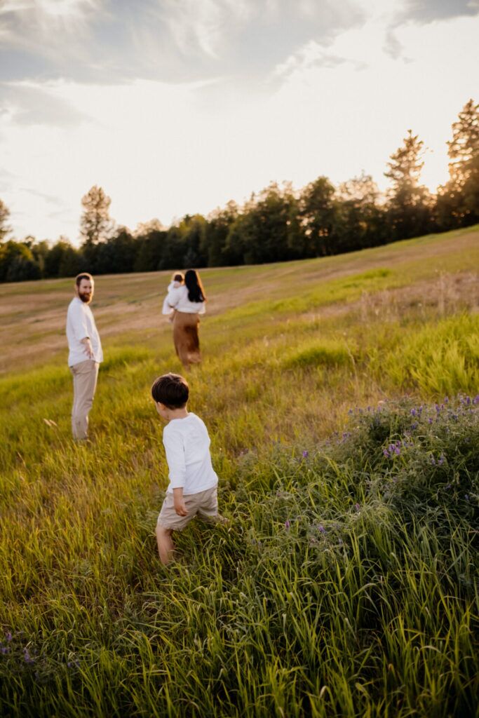 Surrey Family Photos in a field