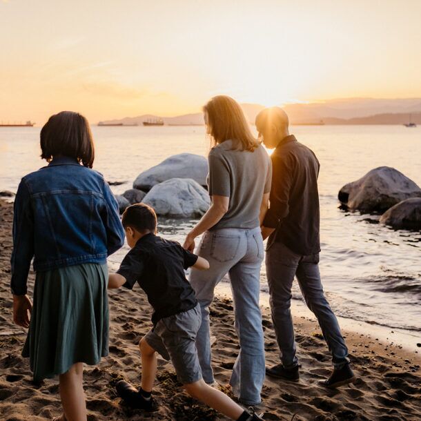 Vancouver family photographer Jericho beach