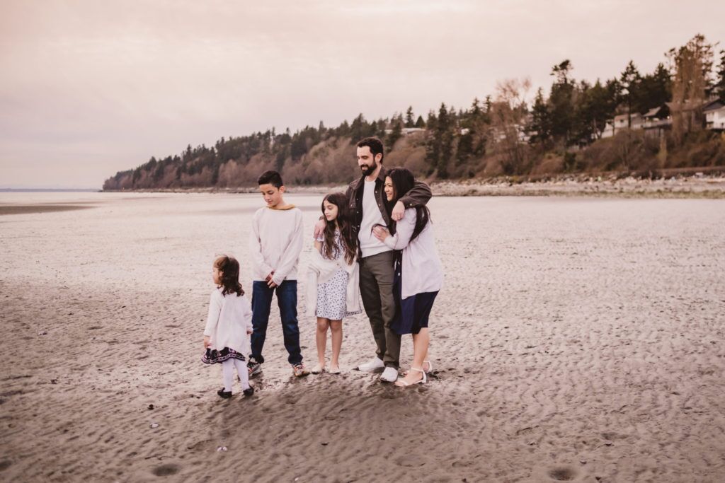 Family photos at white rock beach